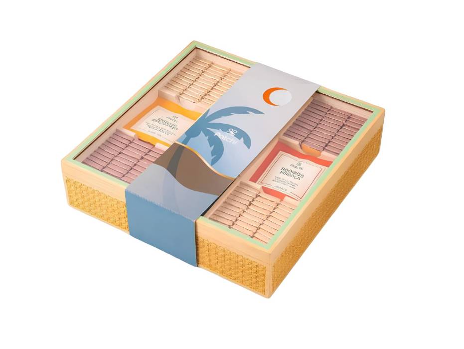 Patchi Ramadan-themed box Collection - 1385 g - 26.5 cm x 26.5 cm x 7 cm