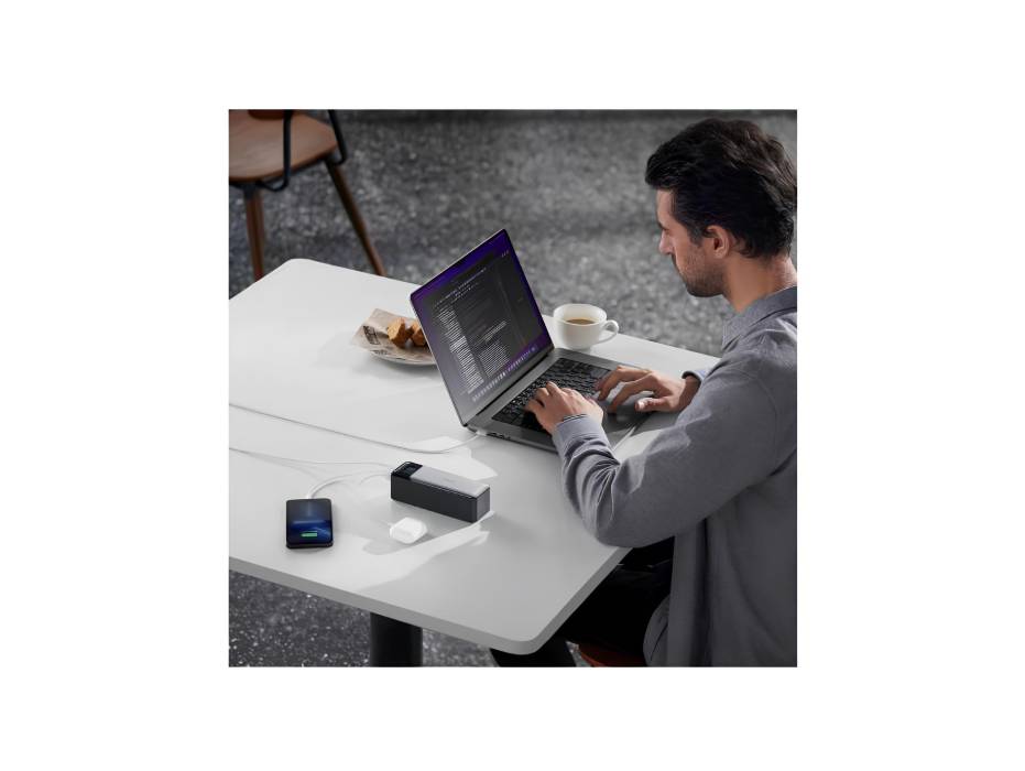 Anker 737 Power Bank (PowerCore 24K), 24,000mAh 3-Port Portable Charger with 140W Output, Smart Digital Display