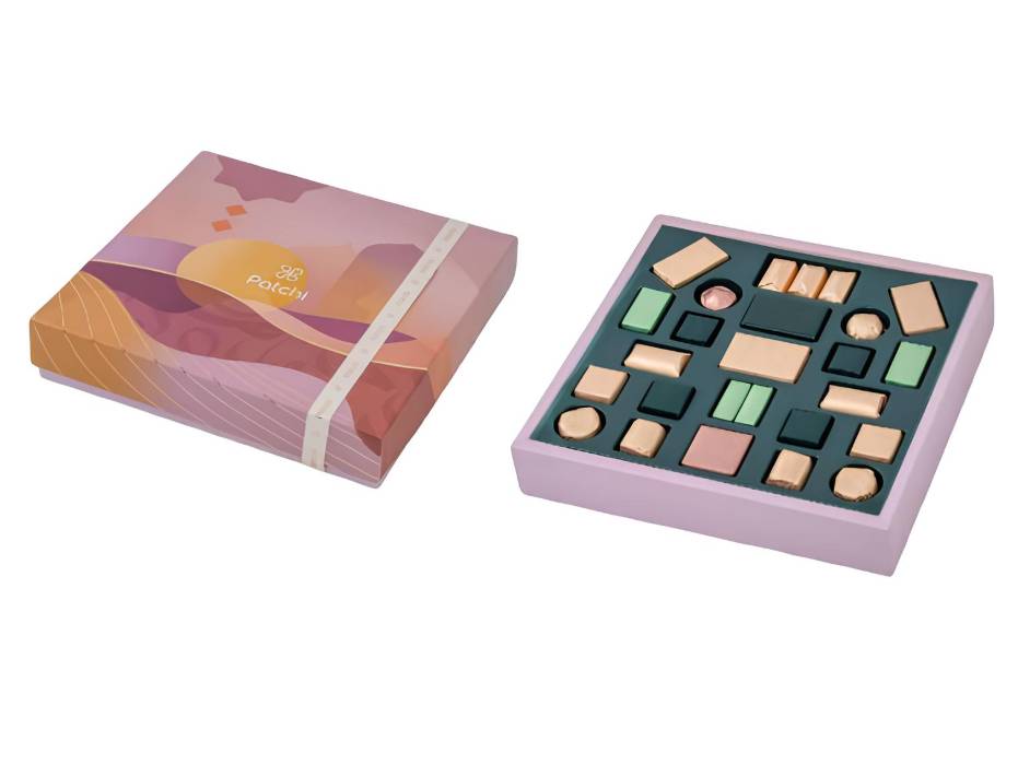 Patchi Ramadan-themed box Collection - 730 g - 26.3 cm x 25 cm x 5 cm